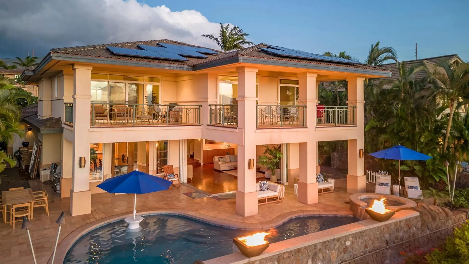 Breathtaking Oceanfront Lahaina Villa United States