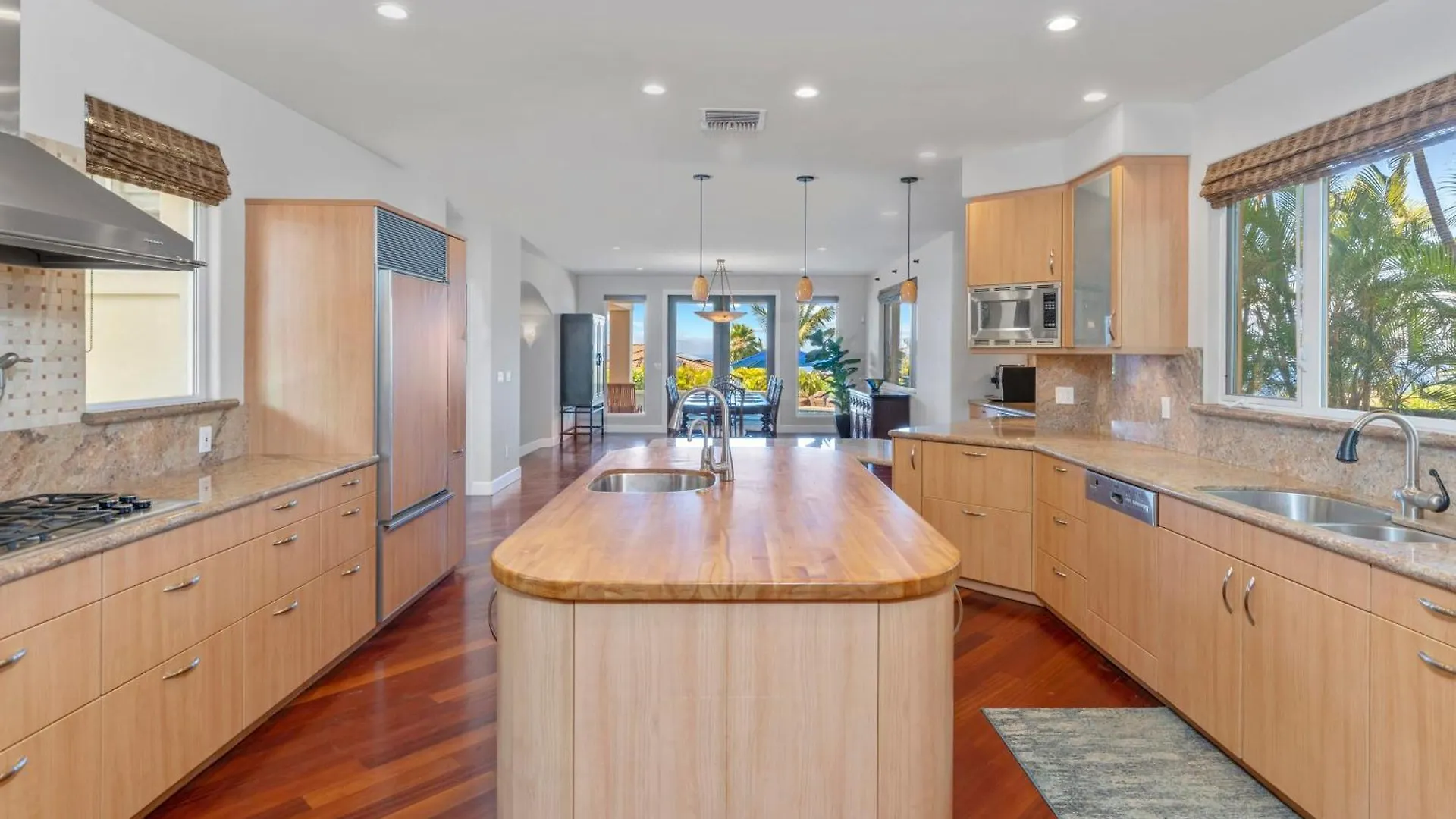 Breathtaking Oceanfront Lahaina Villa 0*,