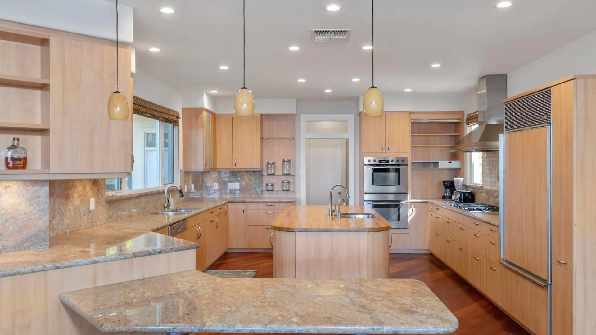 Breathtaking Oceanfront Lahaina Villa