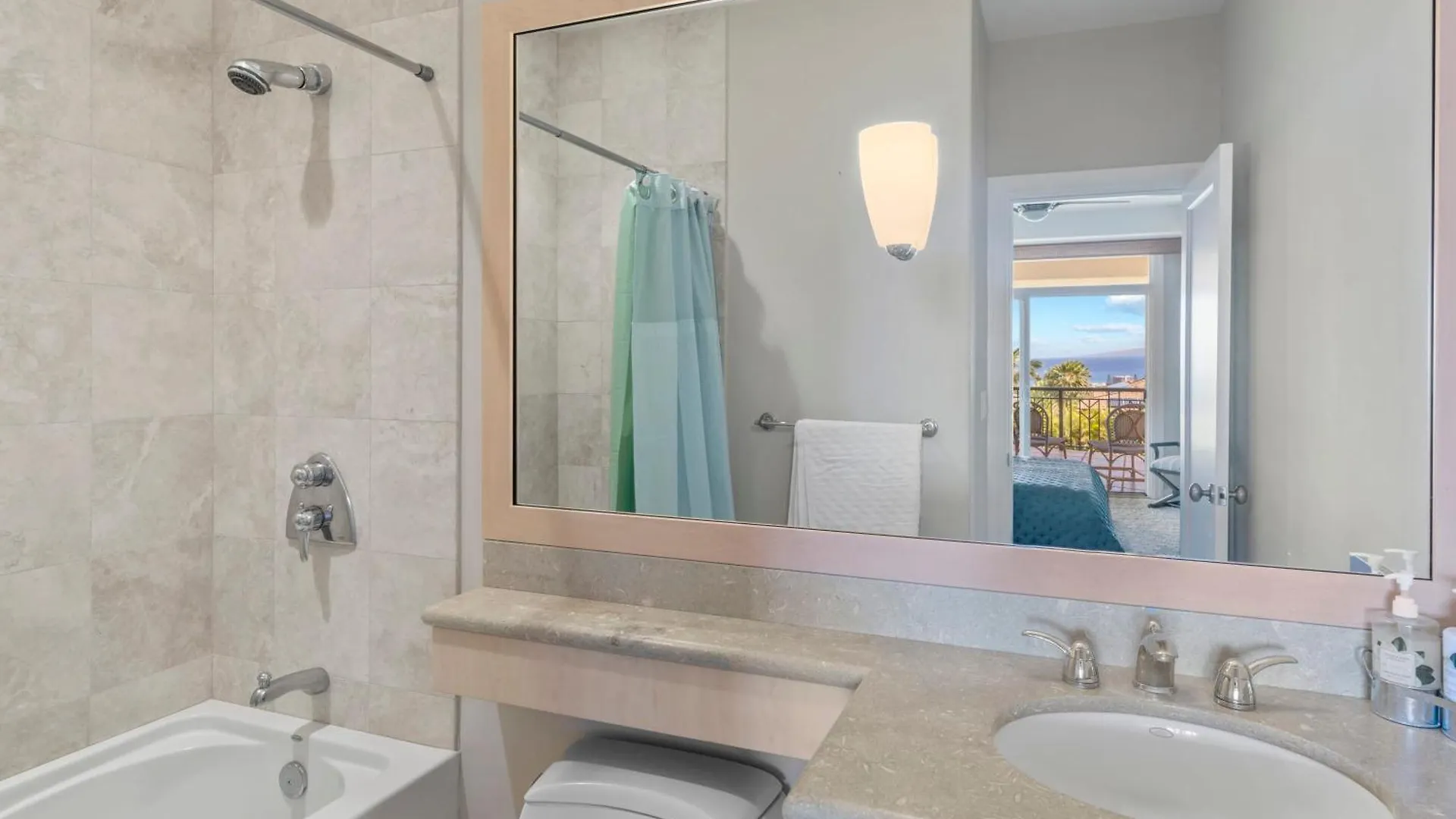 Breathtaking Oceanfront Lahaina Villa 0*,