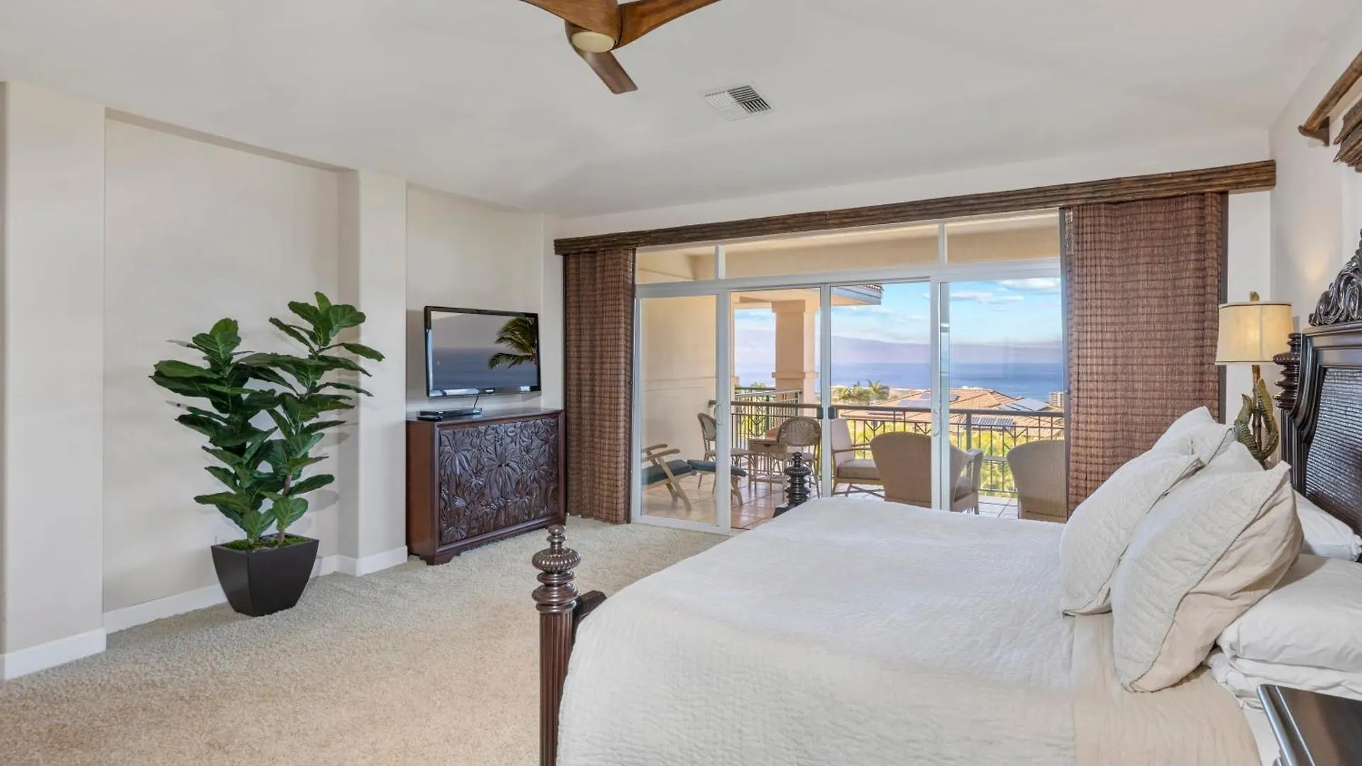 Breathtaking Oceanfront Lahaina Villa United States